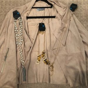 MOVING SALE. EVERYTHING MUST GO BUNDLE... jacket
